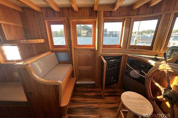 Custom Chesapeake Bay Buyboat Yacht For Sale