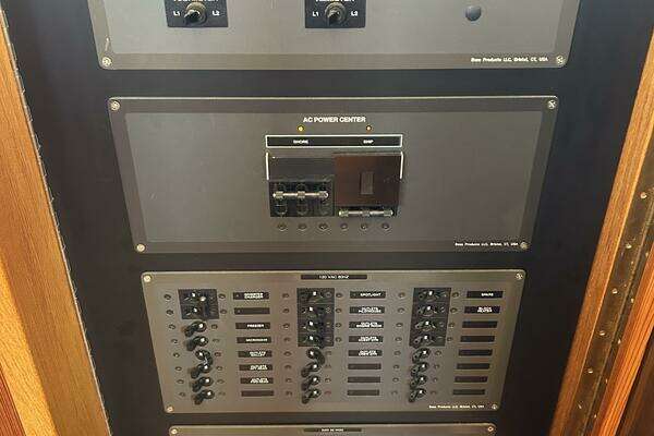 Custom Chesapeake Bay Buyboat Yacht For Sale