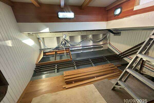 Custom Chesapeake Bay Buyboat Yacht For Sale