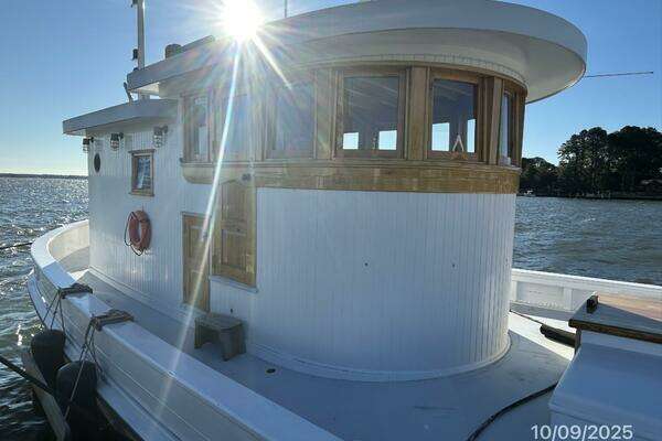 Custom Chesapeake Bay Buyboat Yacht For Sale