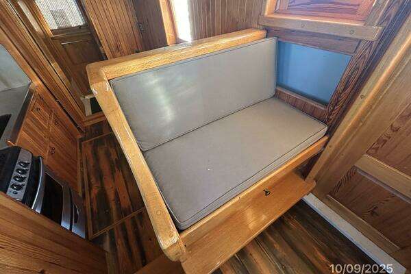 Custom Chesapeake Bay Buyboat Yacht For Sale