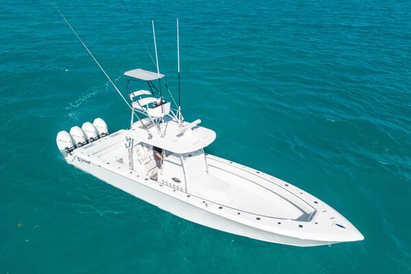 39ft Contender Yacht For Sale