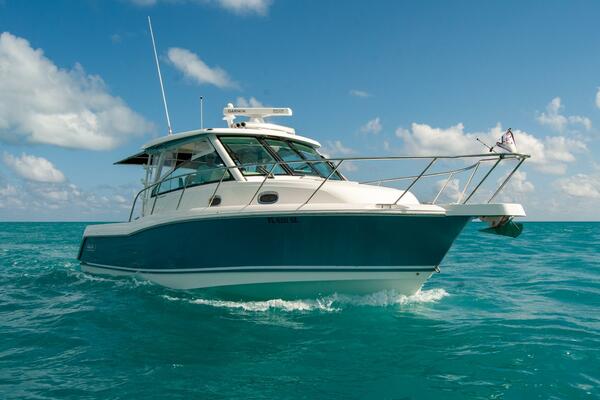 34ft Boston Whaler Yacht For Sale