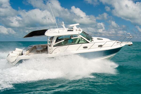 34ft Boston Whaler Yacht For Sale