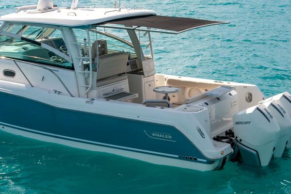 34ft Boston Whaler Yacht For Sale