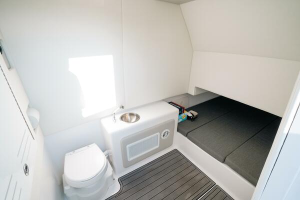 39ft Front Runner Yacht For Sale