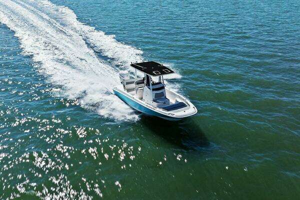 Photo of the 2016 Boston Whaler 210 Dauntless