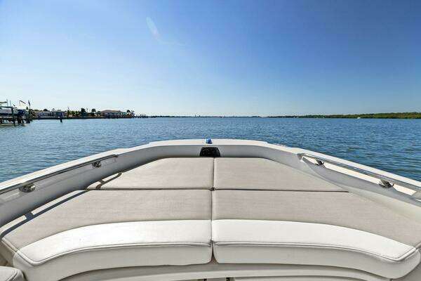 Photo of the 2016 Boston Whaler 210 Dauntless