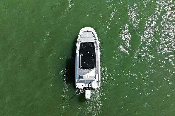 Photo of the 2016 Boston Whaler 210 Dauntless