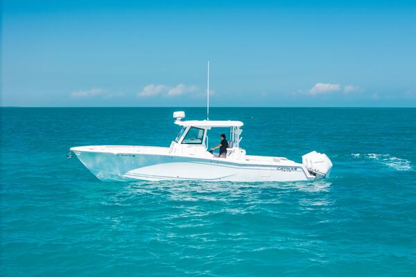 34ft Caymas Yacht For Sale