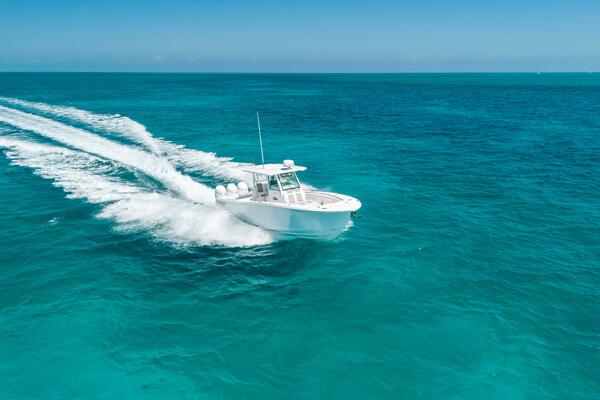 34ft Caymas Yacht For Sale