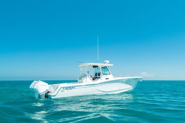 34ft Caymas Yacht For Sale