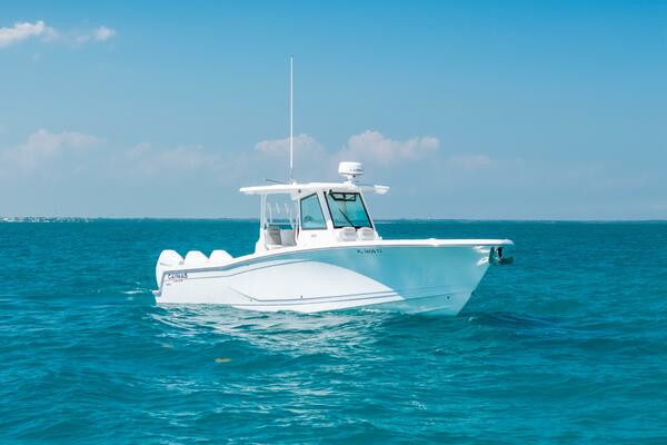 34ft Caymas Yacht For Sale