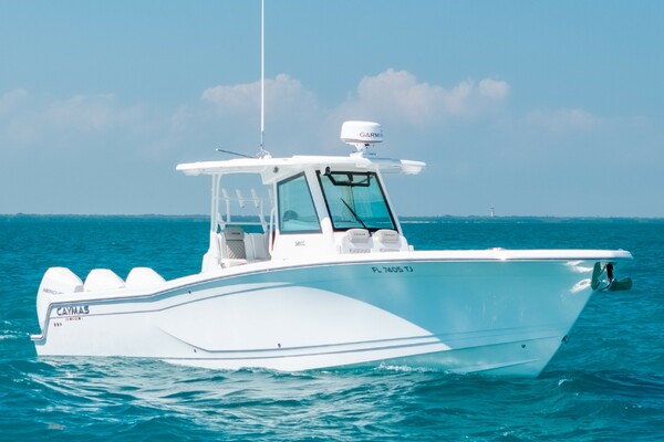34ft Caymas Yacht For Sale