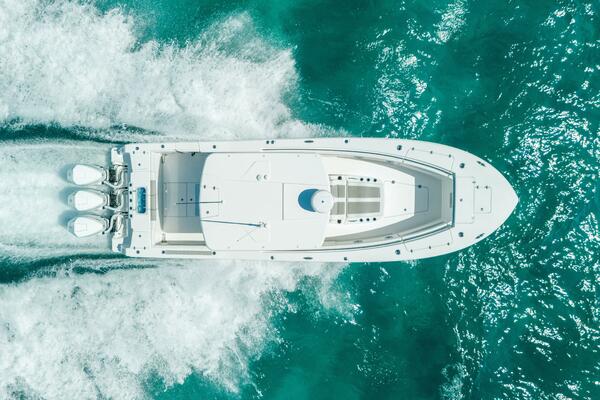 34ft Caymas Yacht For Sale