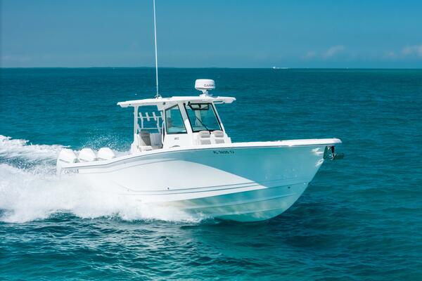 34ft Caymas Yacht For Sale