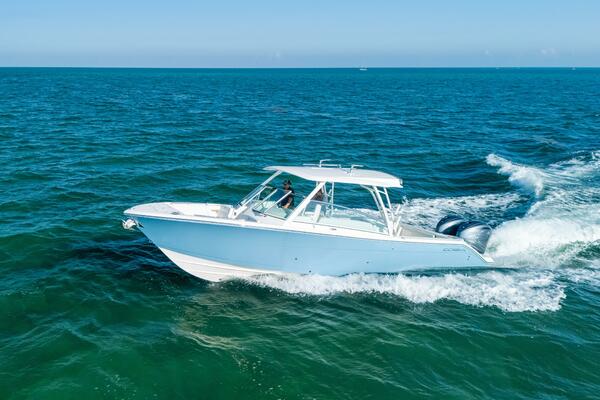 33ft Cobia Yacht For Sale