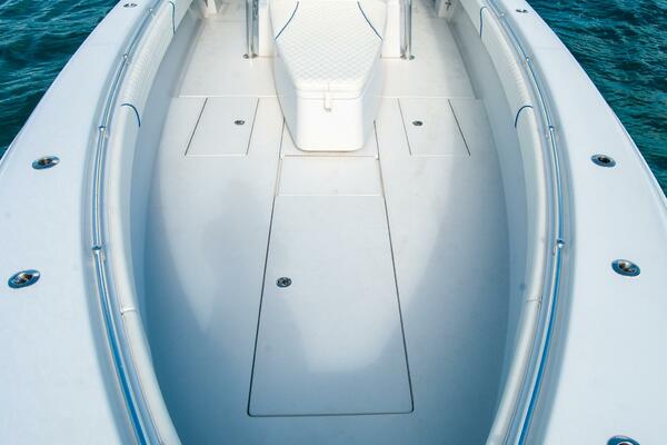 39ft Contender Yacht For Sale