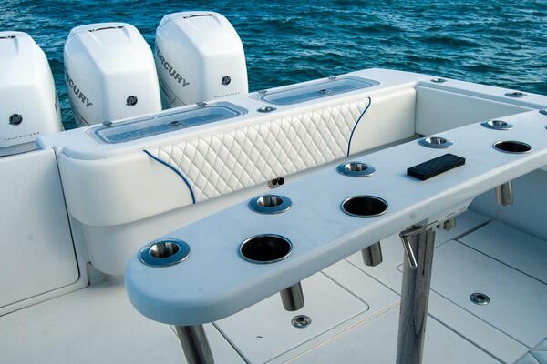 39ft Contender Yacht For Sale