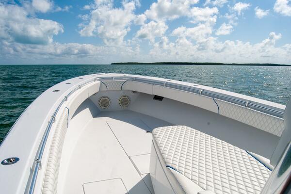 39ft Contender Yacht For Sale