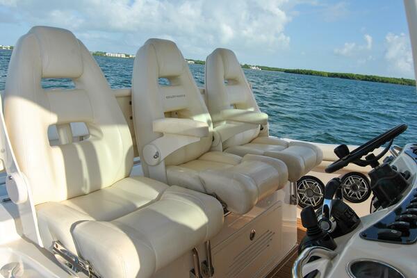 37ft Grady White Yacht For Sale