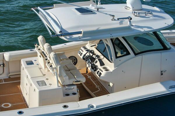 37ft Grady White Yacht For Sale