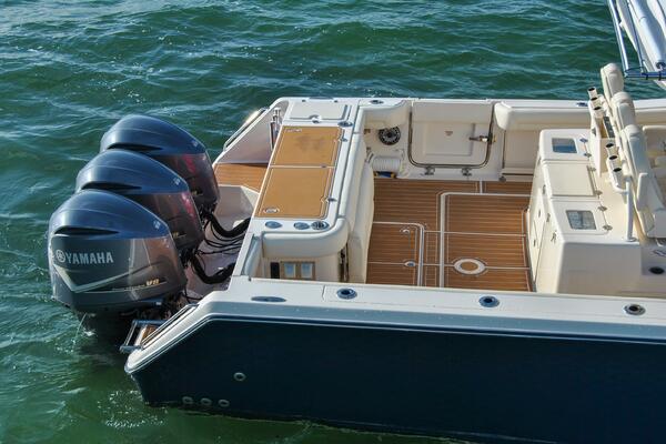 37ft Grady White Yacht For Sale