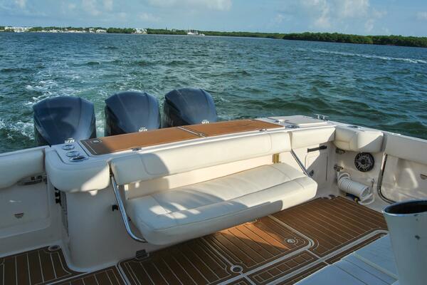 37ft Grady White Yacht For Sale