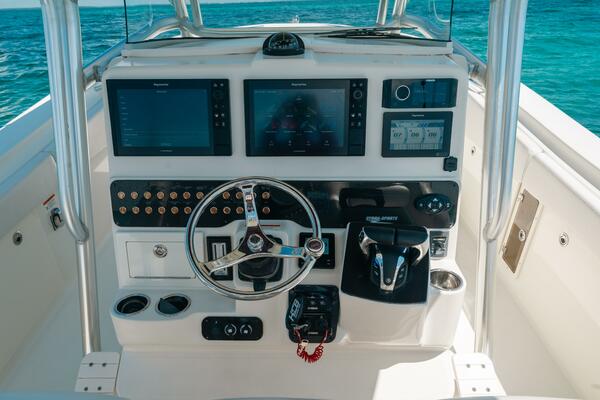 33ft Hydra Sports Yacht For Sale