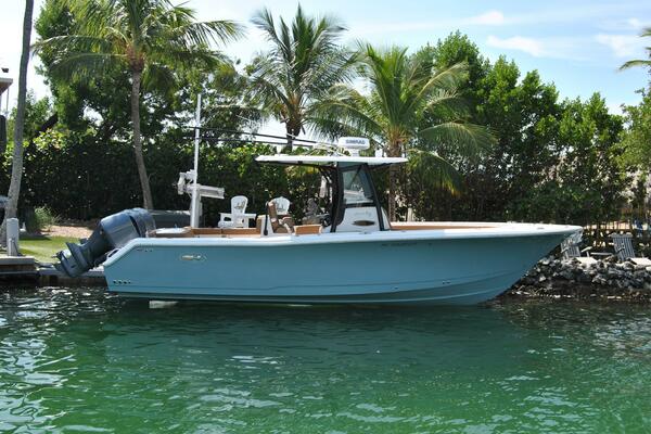 30ft Sea Hunt Yacht For Sale