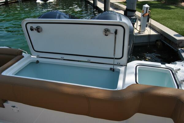 30ft Sea Hunt Yacht For Sale