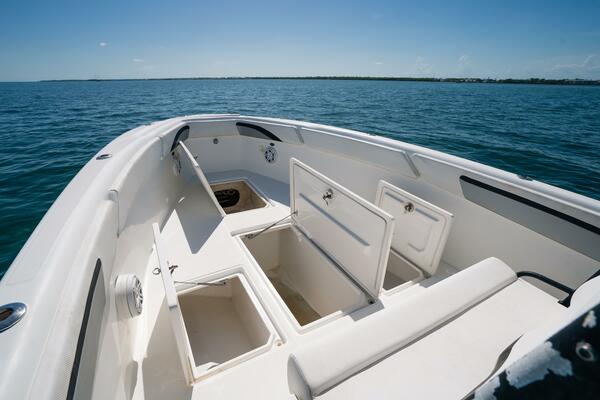 33ft Deep Impact Yacht For Sale