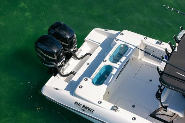 33ft Deep Impact Yacht For Sale