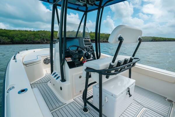 23ft Hydra Sports Yacht For Sale