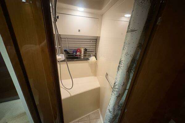 Sea Ray 470 Sundancer Yacht For Sale