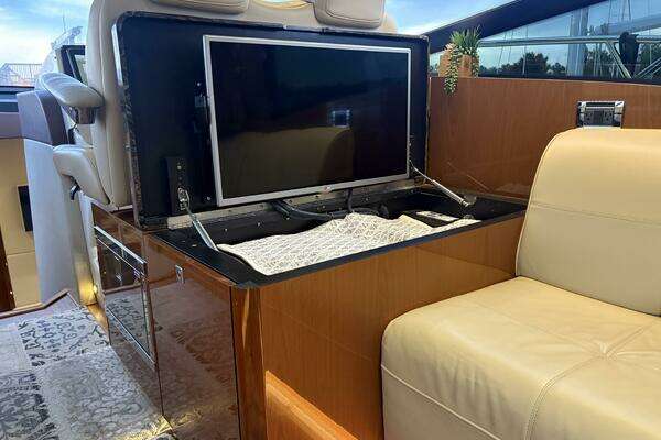 Sea Ray 470 Sundancer Yacht For Sale