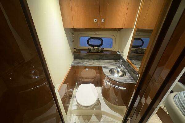 Sea Ray 470 Sundancer Yacht For Sale