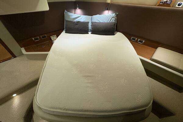 Sea Ray 470 Sundancer Yacht For Sale