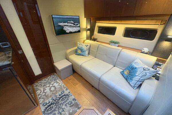 Sea Ray 470 Sundancer Yacht For Sale