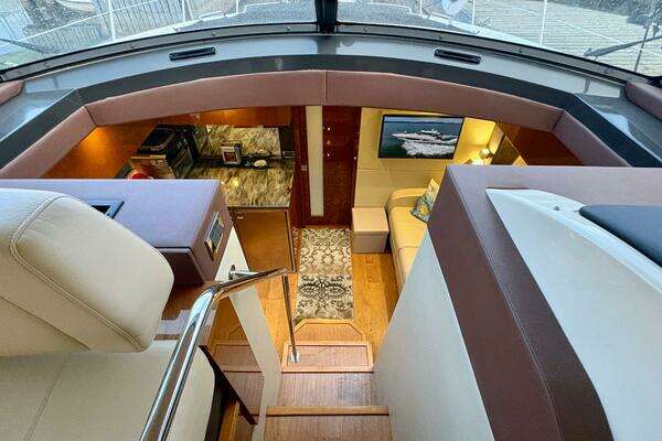 Sea Ray 470 Sundancer Yacht For Sale