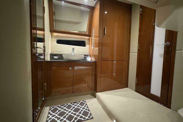 Sea Ray 470 Sundancer Yacht For Sale