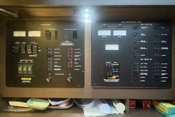 Sea Ray 470 Sundancer Yacht For Sale