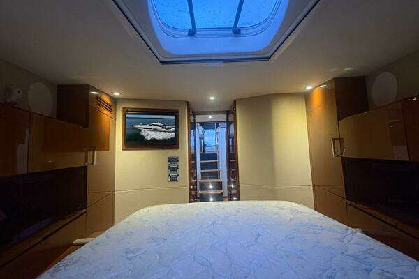 Sea Ray 470 Sundancer Yacht For Sale