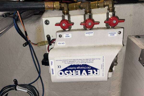 Sea Ray 470 Sundancer Yacht For Sale