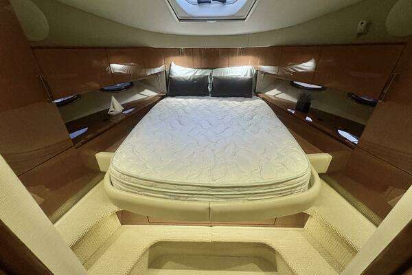 Sea Ray 470 Sundancer Yacht For Sale