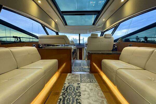 Sea Ray 470 Sundancer Yacht For Sale