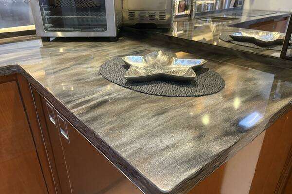 Sea Ray 470 Sundancer Yacht For Sale