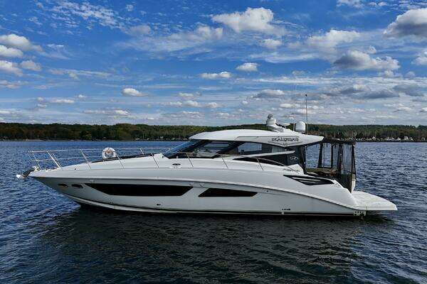 Sea Ray 470 Sundancer Yacht For Sale