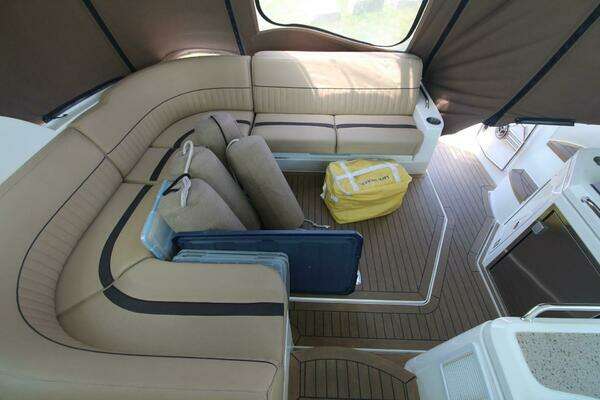 Cruisers Yachts 430 Sports Coupe Yacht For Sale