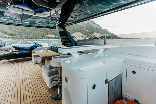 Bering 92 Yacht For Sale